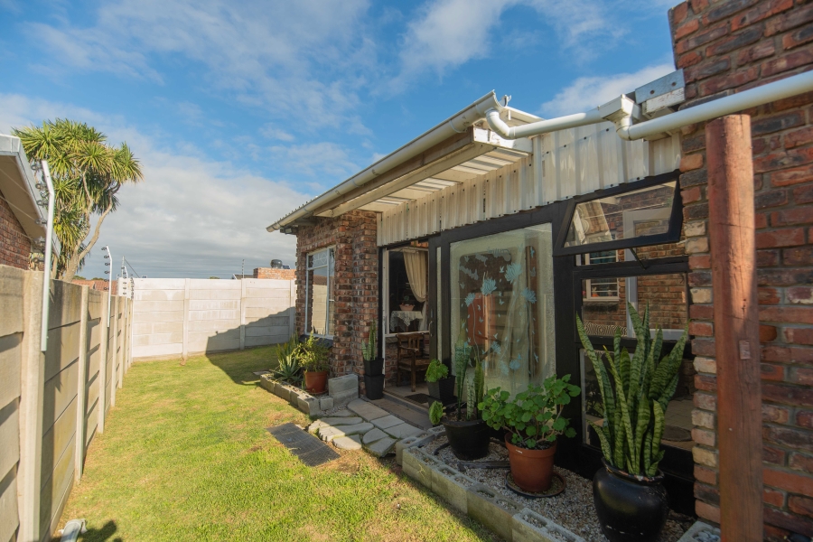6 Bedroom Property for Sale in Sherwood Eastern Cape